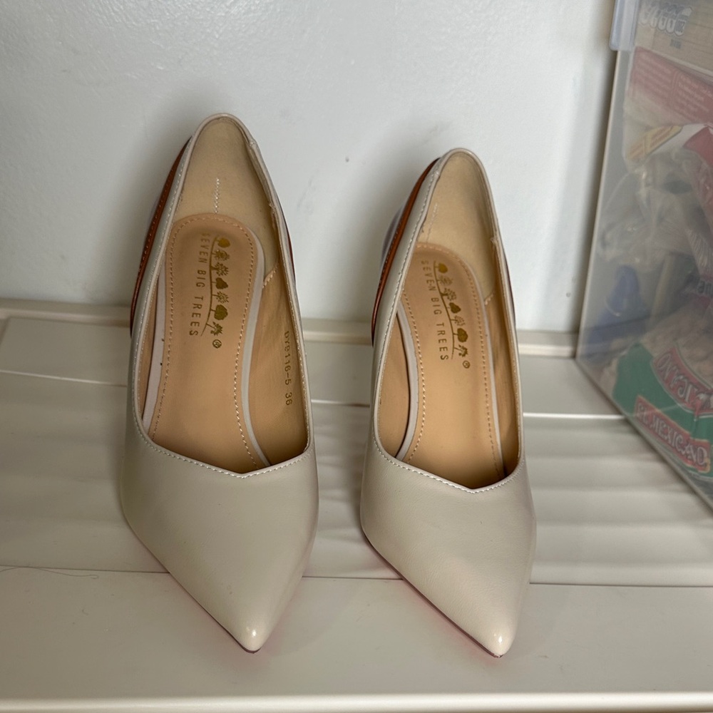Seven Big Tree Cream & Brown Pointed Heels , size 36/US 6